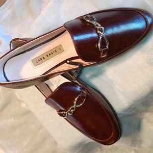 Zara women's NWT brown leather loafers